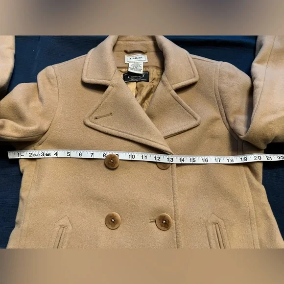 LL Bean Women's Classic Lambswool Peacoat Camel Size 4P- Like New! - Picture 12 of 15